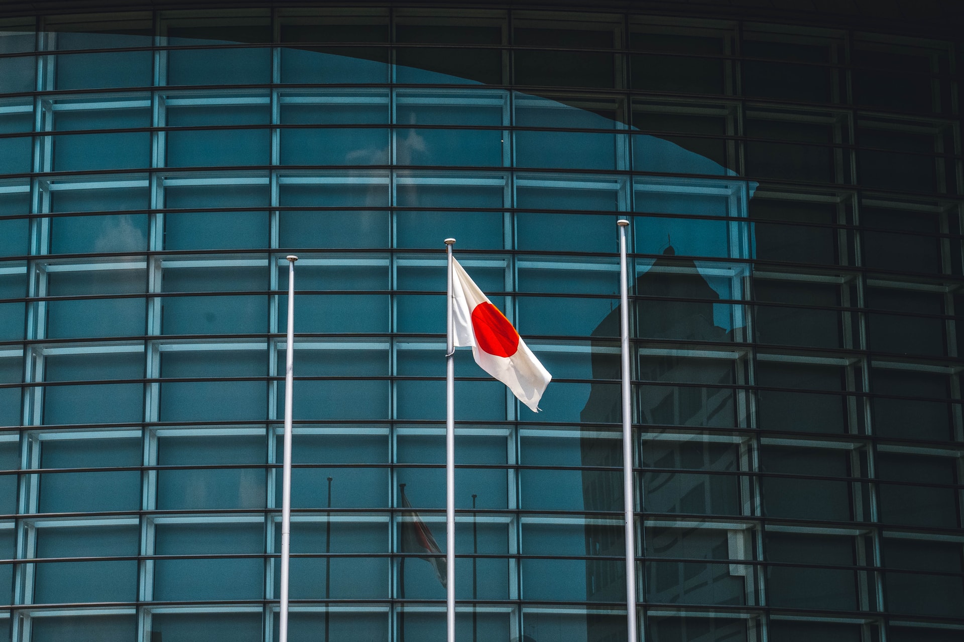 Japan to bring cryptocurrency market under banking standards Japan to bring cryptocurrency market under banking standards