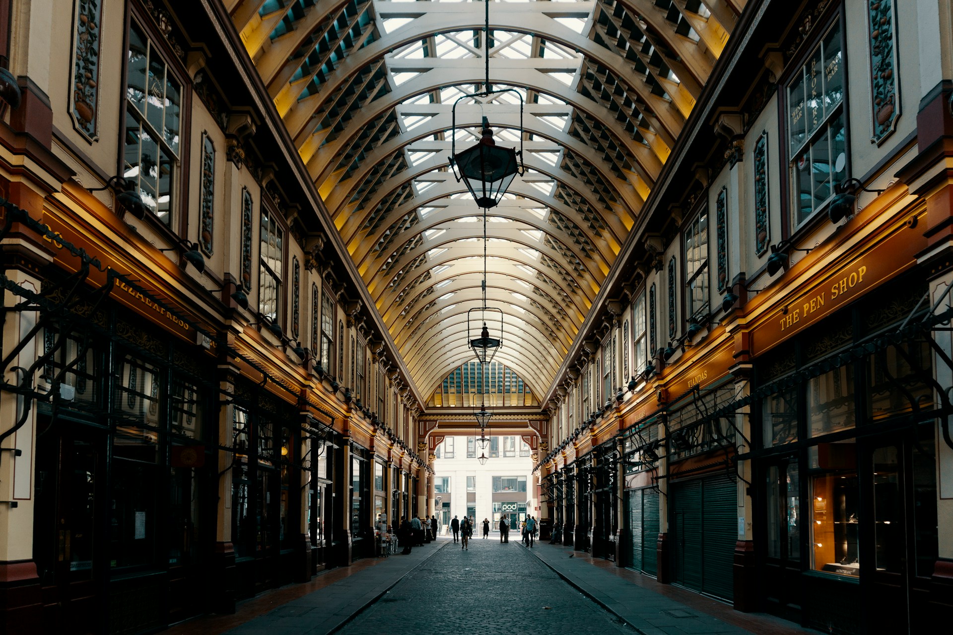 What is a Prop Firm and How Do They Operate in the Forex Market? What is a Prop Firm and How Do They Operate in the Forex Market?