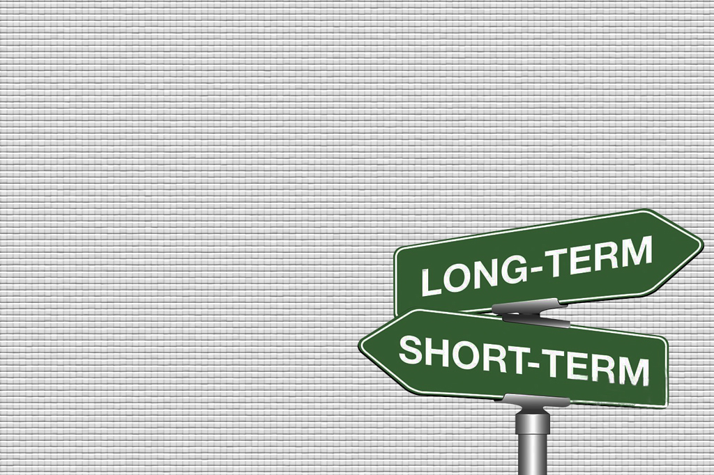 Long-Term vs. Short-Term Forex Trading Long-Term vs. Short-Term Forex Trading