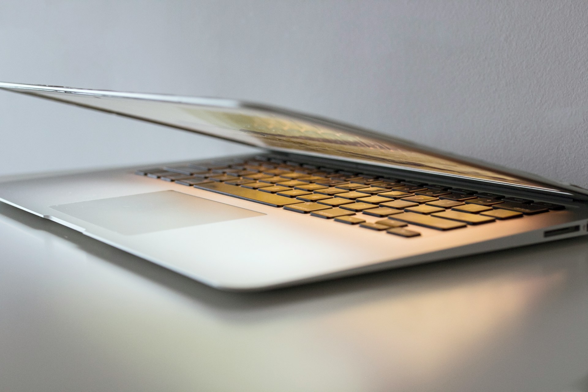 Boost Trading Efficiency: Why High-Performance Brokerage Servers Are Crucial for Brokers Boost Trading Efficiency: Why High-Performance Brokerage Servers Are Crucial for Brokers