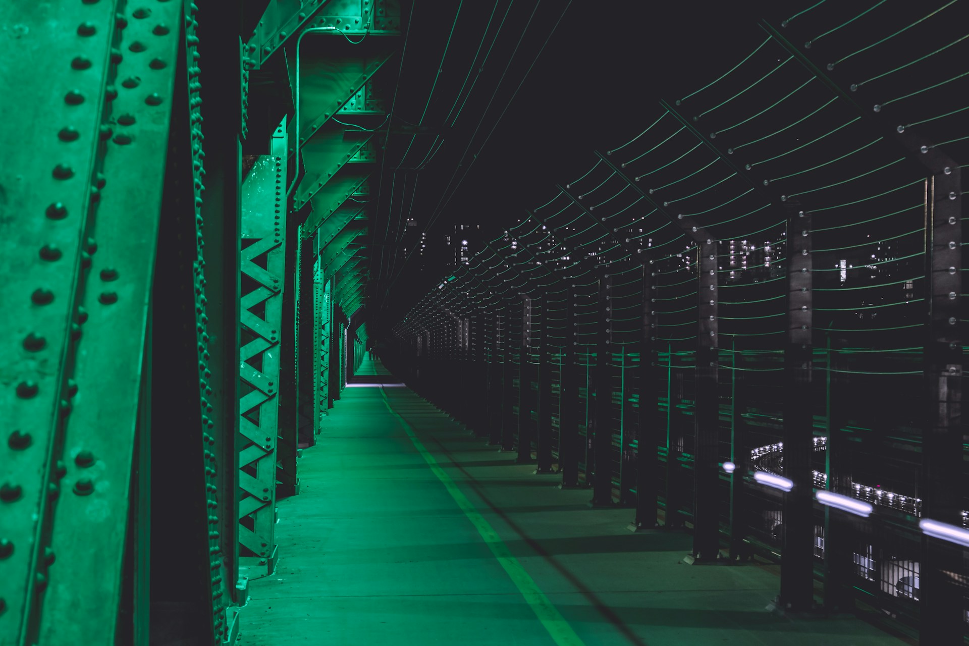 Modern and Green Data Centers: The Cornerstone of Sustainable Digital Infrastructure Modern and Green Data Centers: The Cornerstone of Sustainable Digital Infrastructure