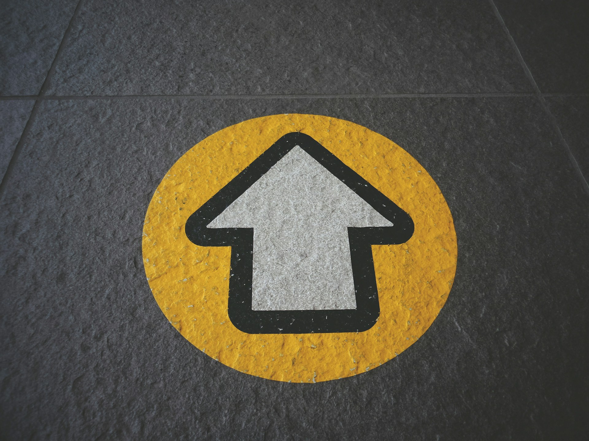 How Grey Label Providers Help Brokers Grow Quickly