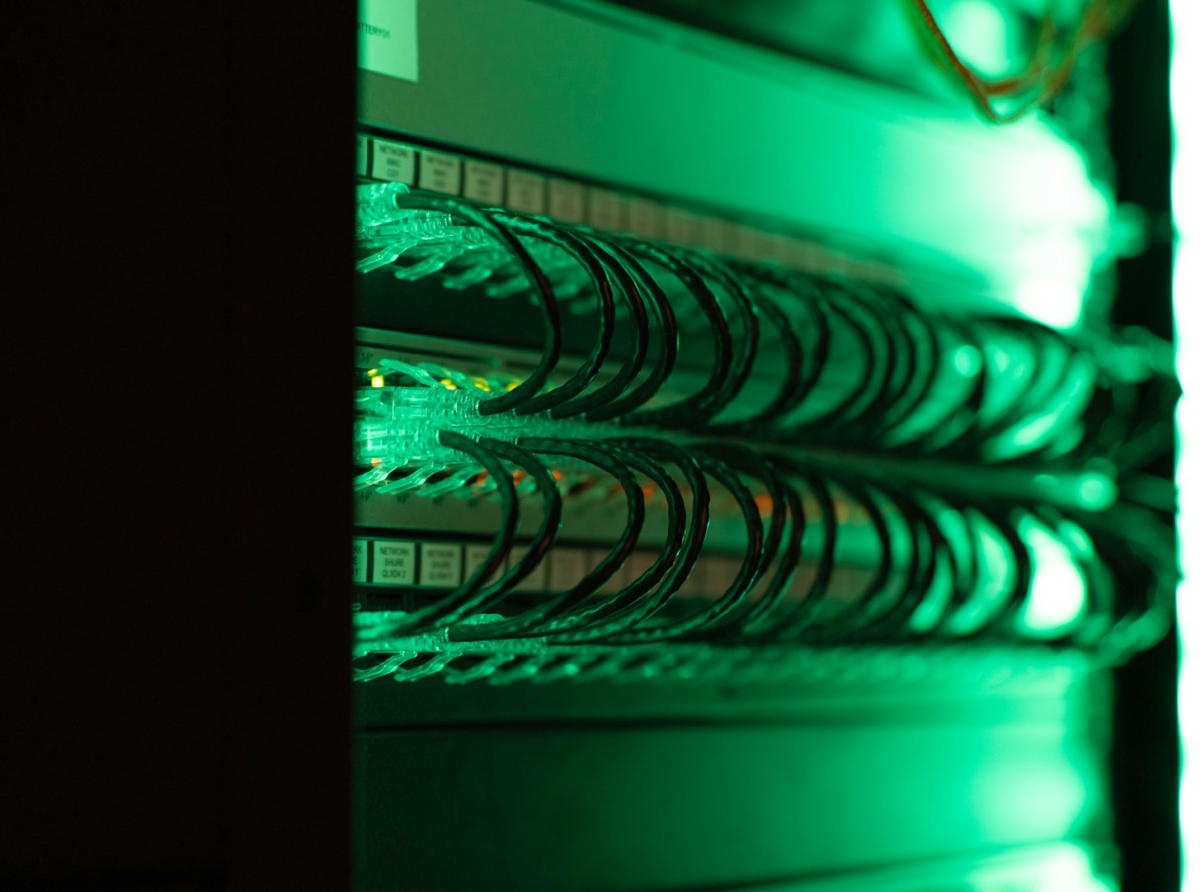 The Advantages of Using a Dedicated Server for Forex