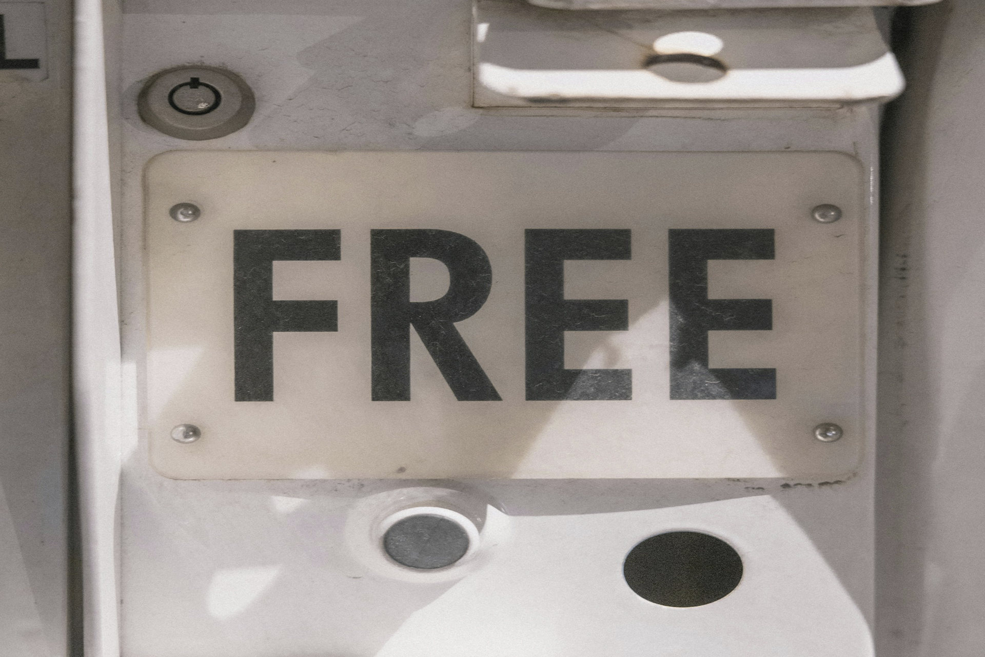 Forex Signals for US Traders: Free vs Paid Services Reviewed Forex Signals for US Traders: Free vs Paid Services Reviewed