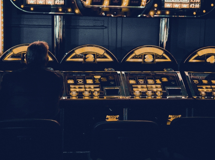 Algorithmic Trading and Binary Options: Can You Automate Gambling?