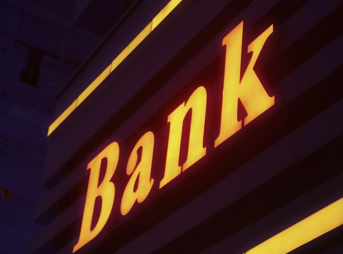 The Future of Finance: Cryptocurrencies and Their Impact on Traditional Banking