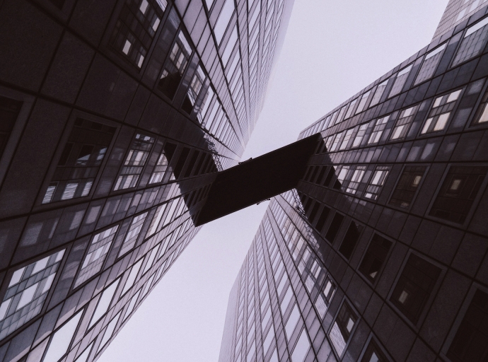 Forex Leverage: A Tool for Growth or an Accelerator of Collapse?