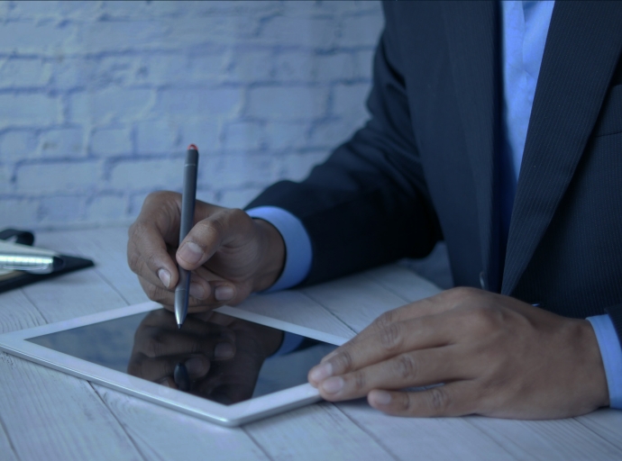 How to Choose the Right Fund Manager: Key Factors for Investors in 2025