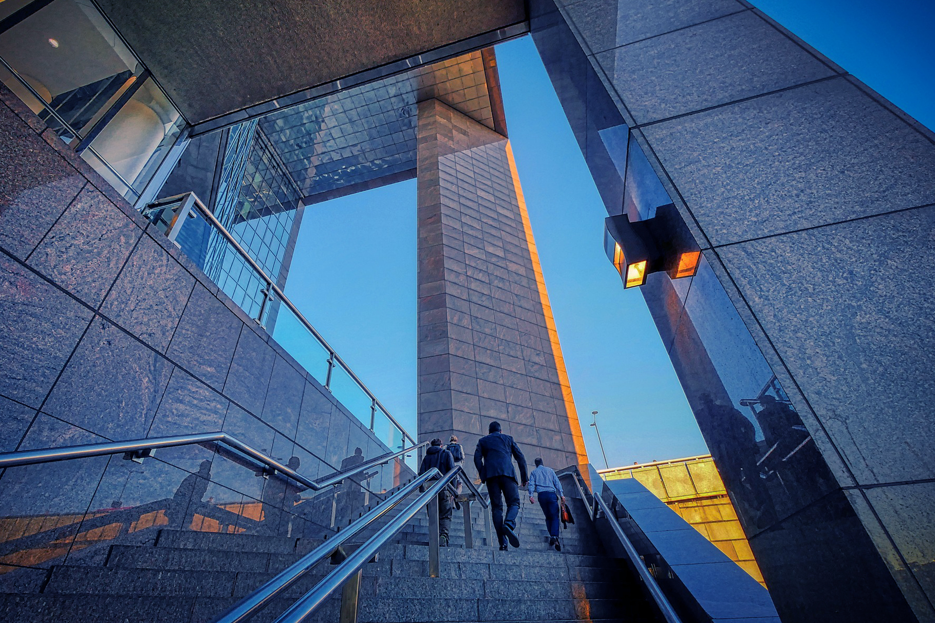 How Macroeconomic Indicators (NFP, PPI, PMI) Shape the US Dollar's Movement