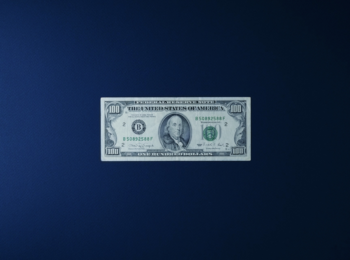 Dollar-Cost Averaging (DCA): Stability vs. Market Uncertainty