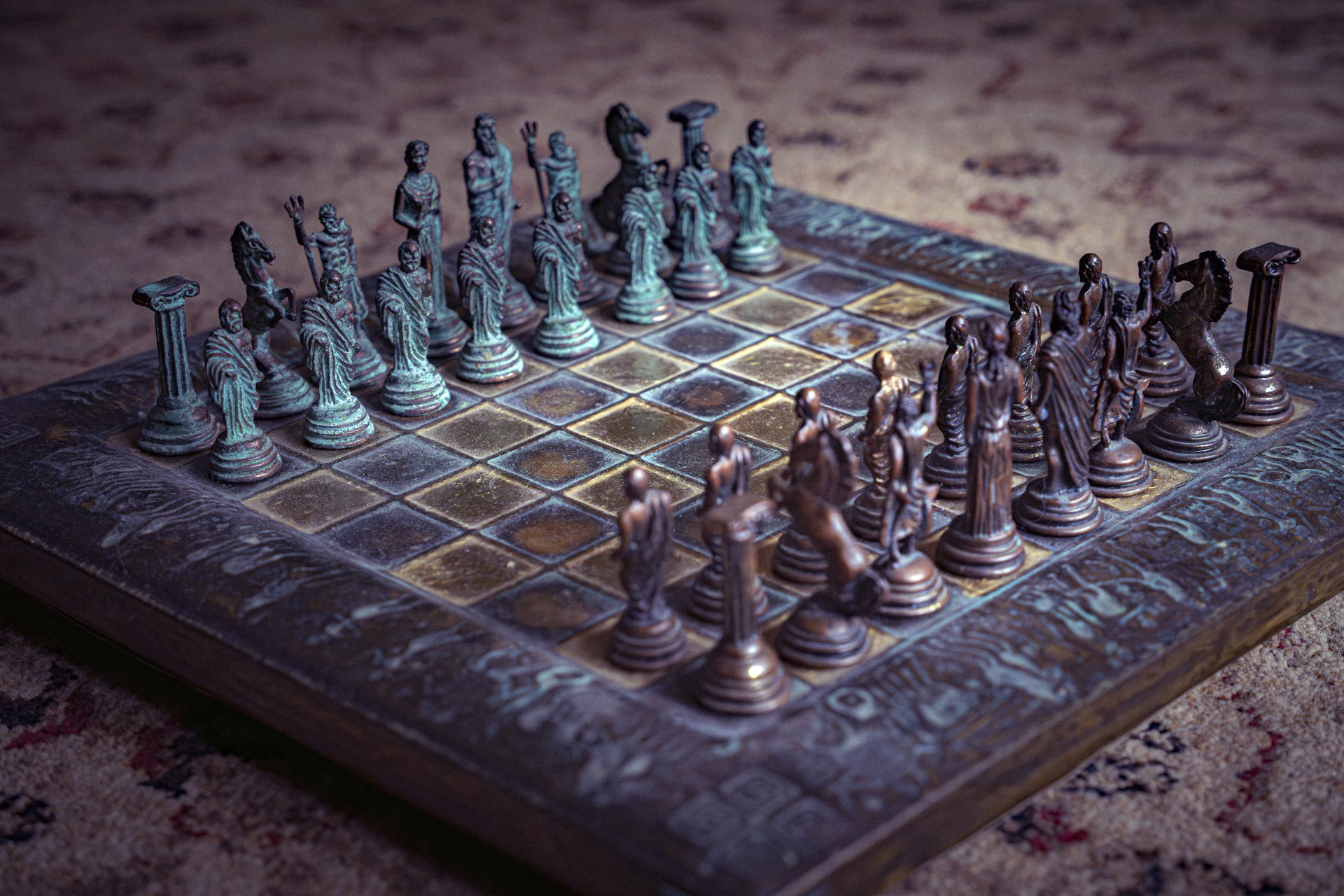 Forex CRM Risk Management: Broker Protection Strategies 2025