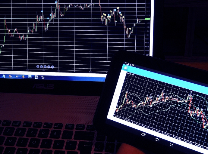 Your 24/7 Financial Guardian: Why Trading Robots (EAs) and VPS are the Perfect Pair for Automated Trading