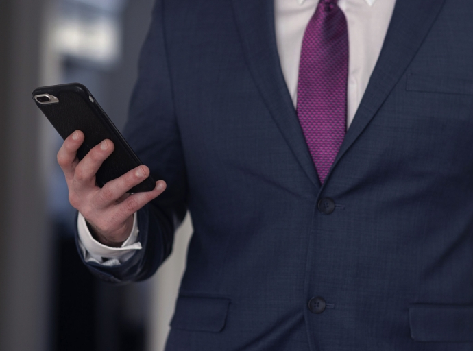 Mobile CRM for MT5: Trading & Management on the Move in 2026