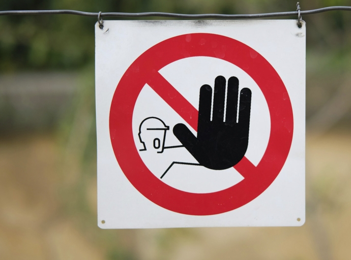 The AI Backlash: Why Thousands of Amazon, Google and Apple Workers Are Saying “Stop”