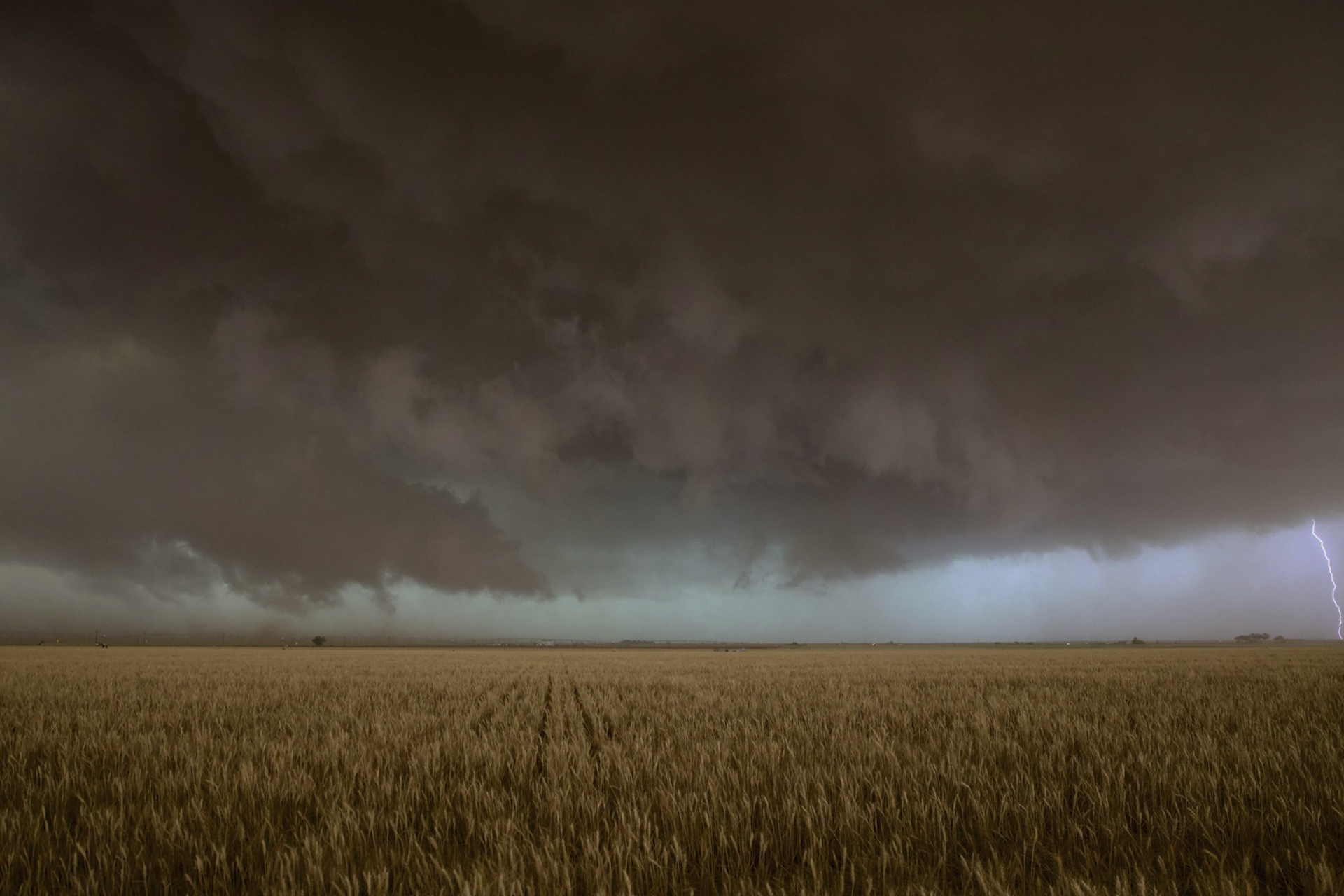 Climate Events Impact on Currencies: How Hurricanes, Droughts, and Coffee/Grain Yields Drive USD/BRL, USD/ZAR, and AUD/USD Climate Events Impact on Currencies: How Hurricanes, Droughts, and Coffee/Grain Yields Drive USD/BRL, USD/ZAR, and AUD/USD