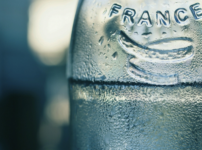 European Stocks Slide as Trump Threatens 200% Tariffs on French Beverages