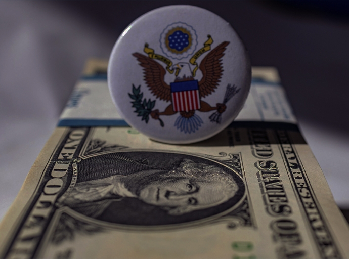 The U.S. Dollar May Continue to Fall: Why a Weaker Dollar Is a Double-Edged Sword for America Meta description