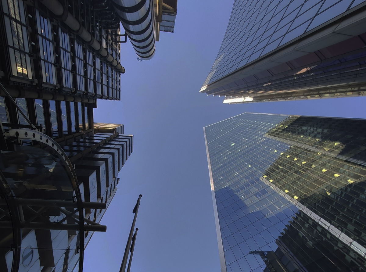 The Future of Turnkey: Metaverse Offices and VR Onboarding for Brokers