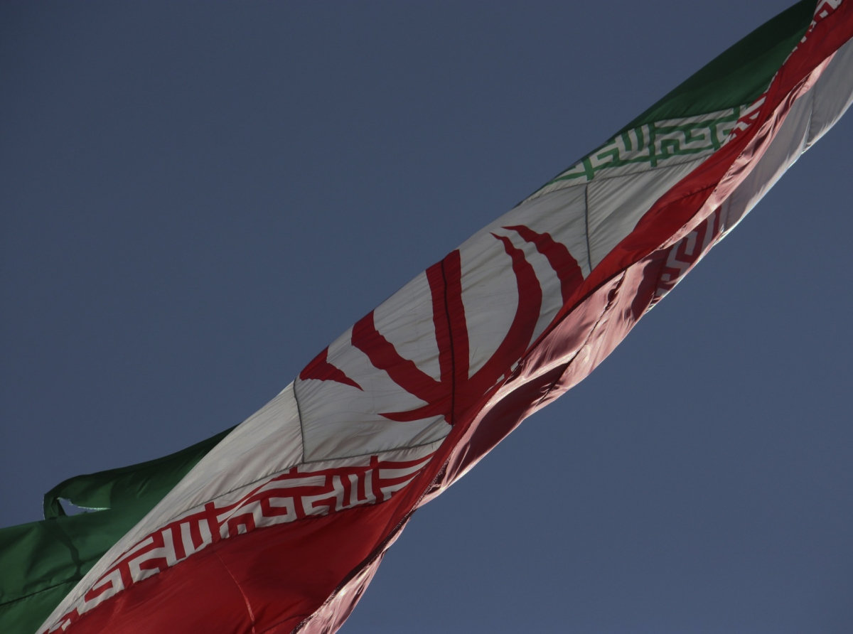 Oil Jumps 4% After Vance Says Iran Ignored U.S. Red Lines, Military Option Remains