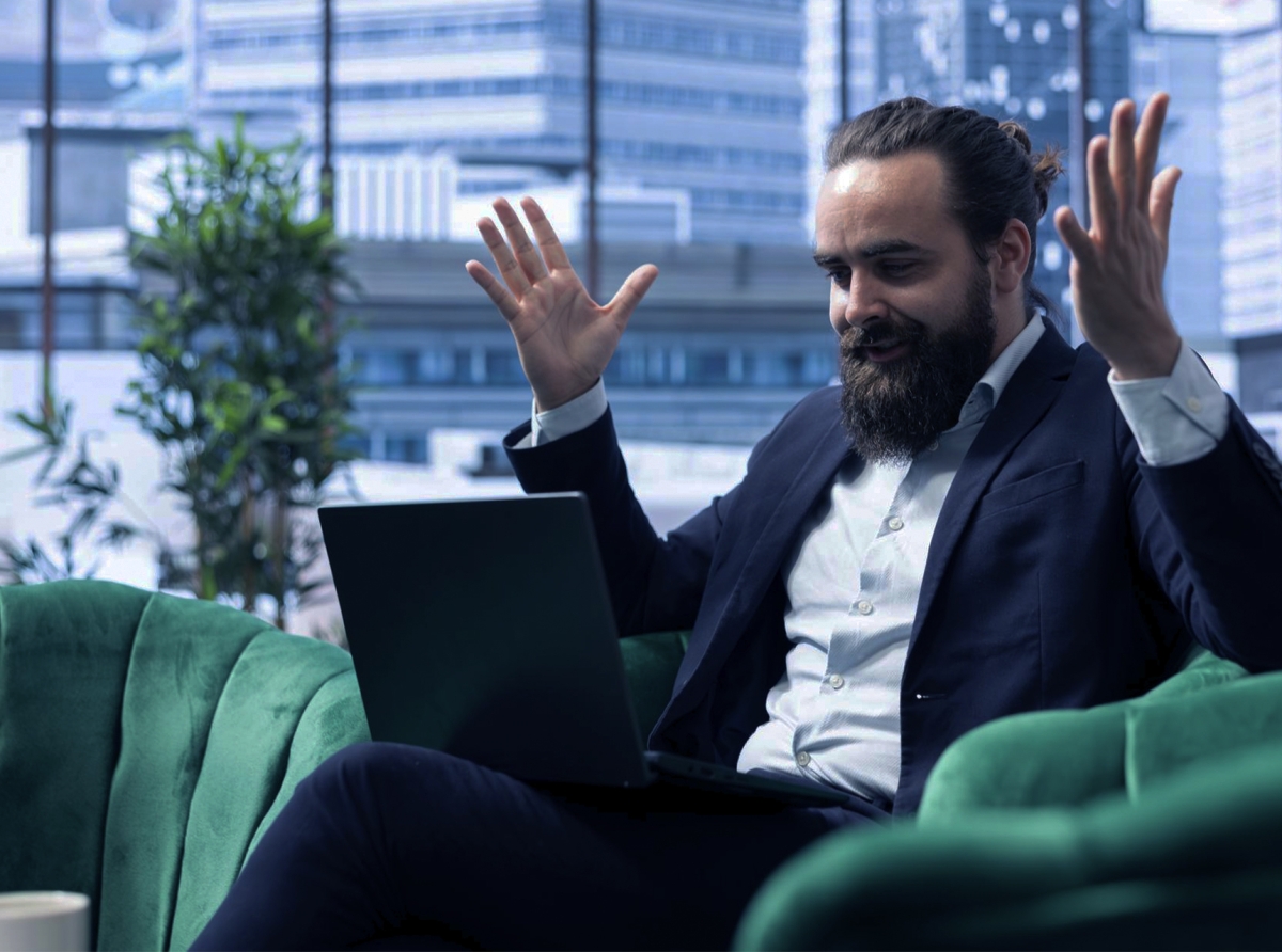 Optimism in Trading: Confidence vs Emotional Risk