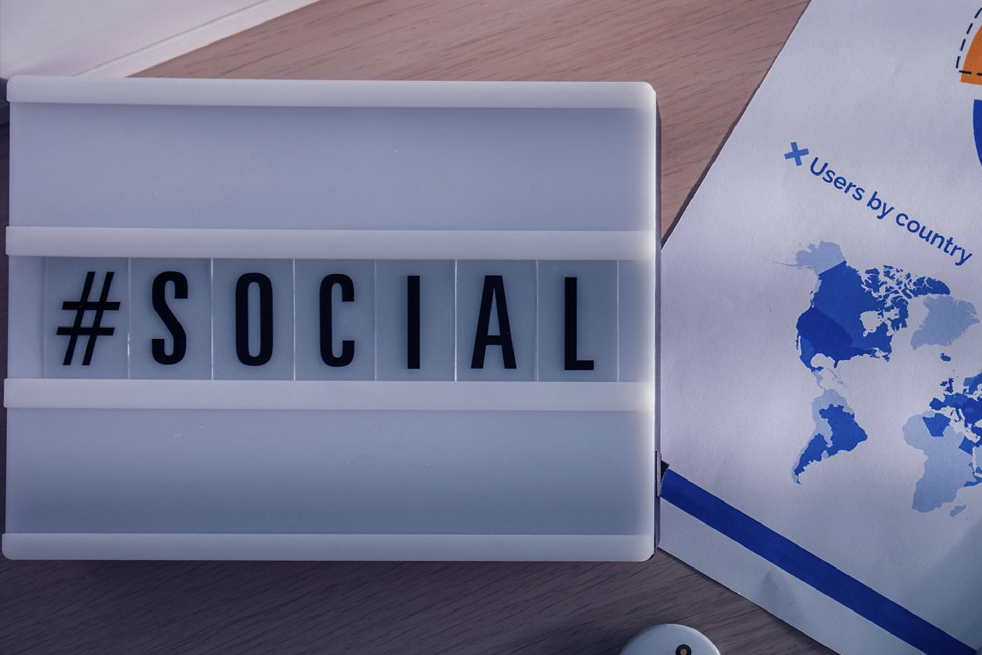 Social Trading Psychology: How Communities Improve Results