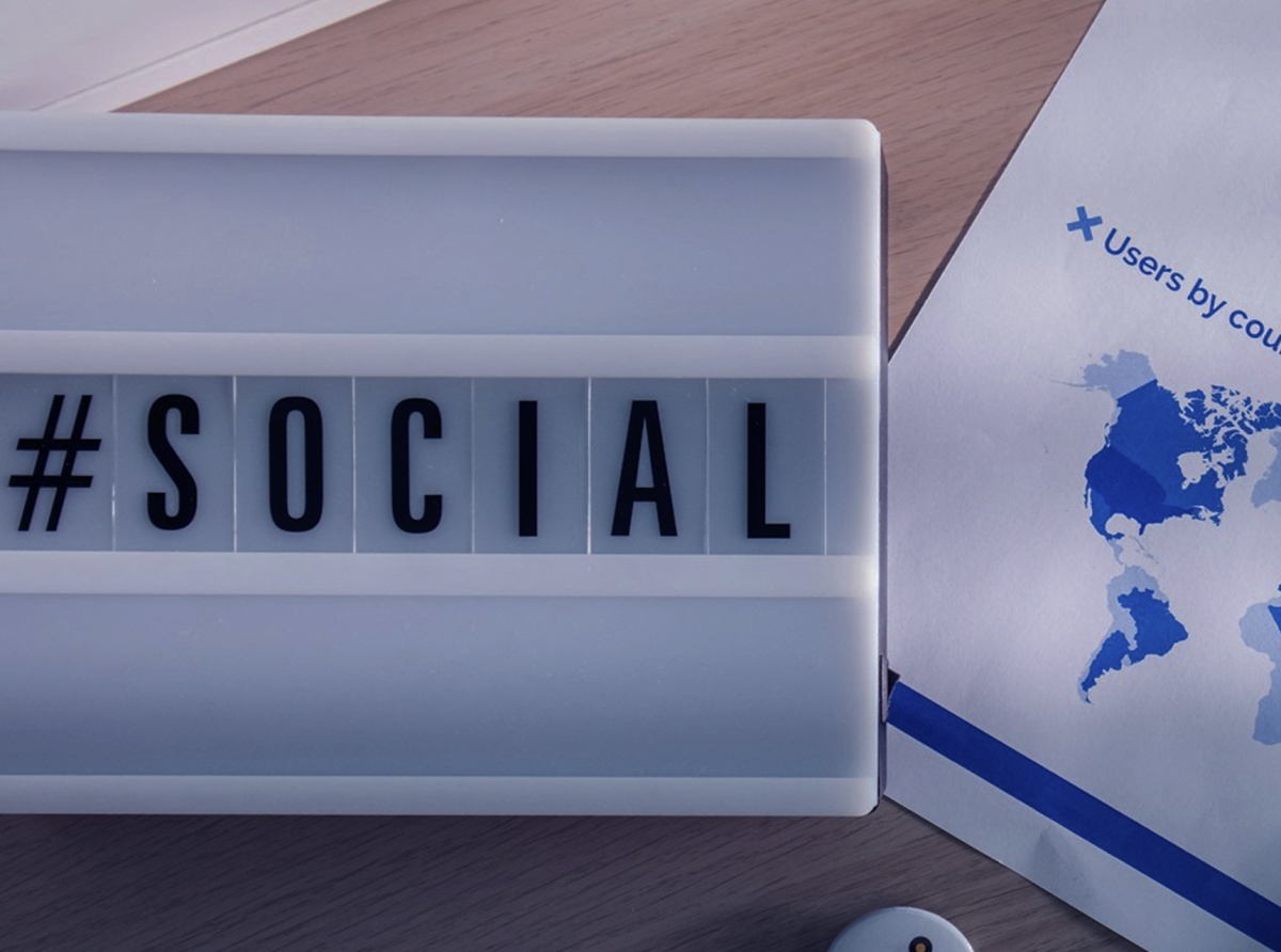 Social Trading Psychology: How Communities Improve Results
